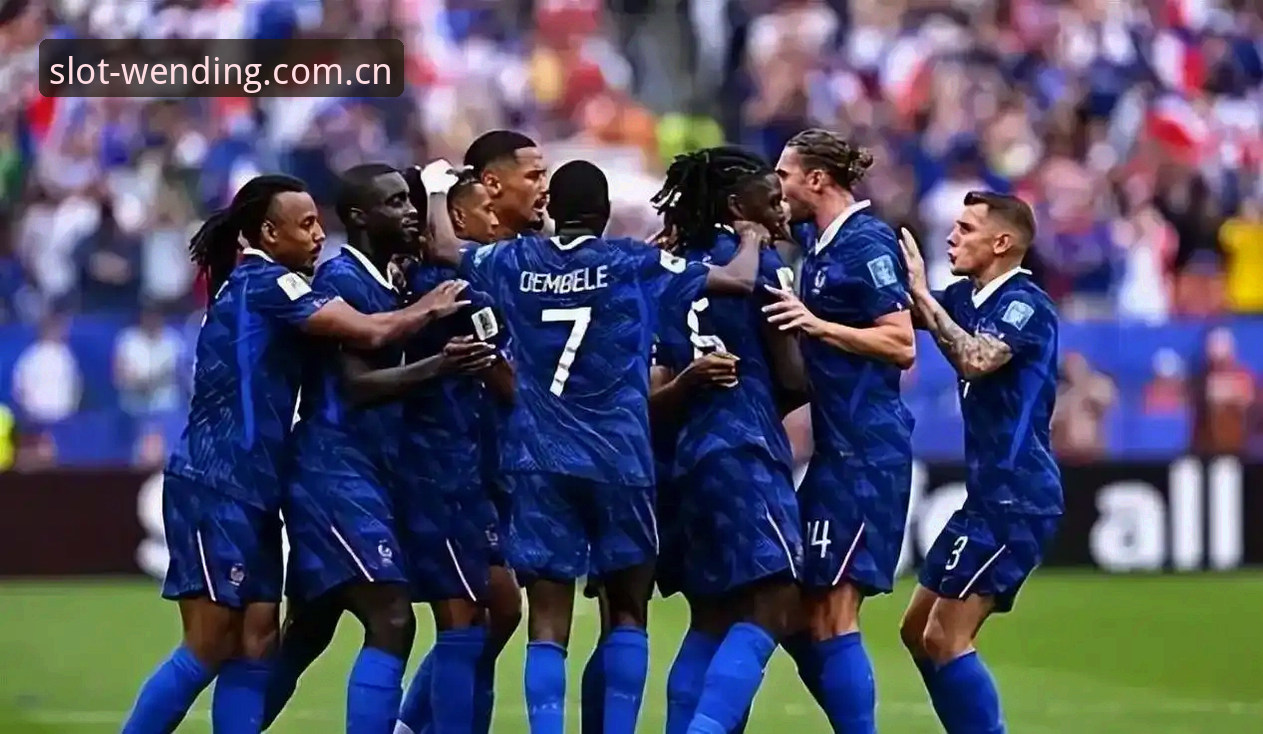 法国3-0伊拉克全程评测：雷暴中断2小时11分，姆巴佩的追赶游戏才刚刚开始